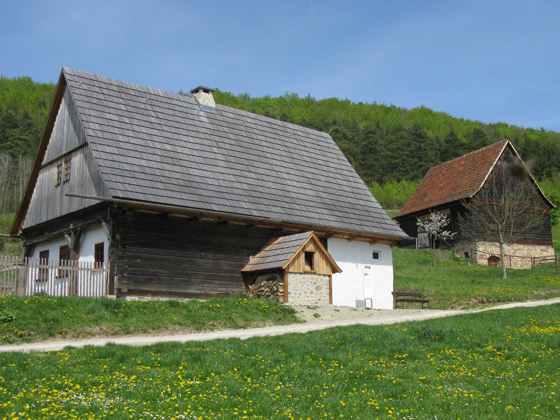 Umgebinde House and Log Barn